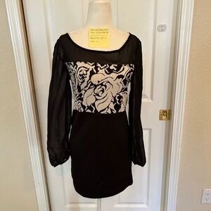 True light USA black long sleeve dress with white floral
